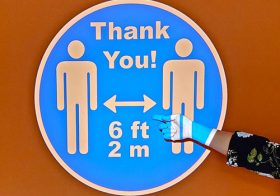 How to Safely Reopen Your Business with Virtual Signage